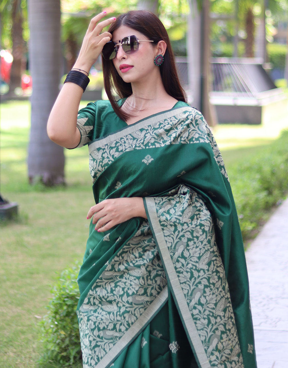 Green Handloom Raw Silk Saree With Weaving Butties Work