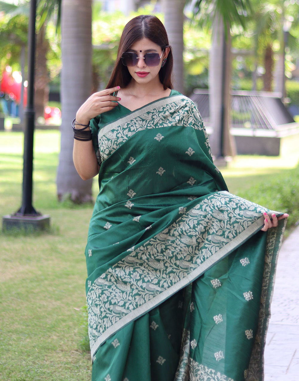 Green Handloom Raw Silk Saree With Weaving Butties Work