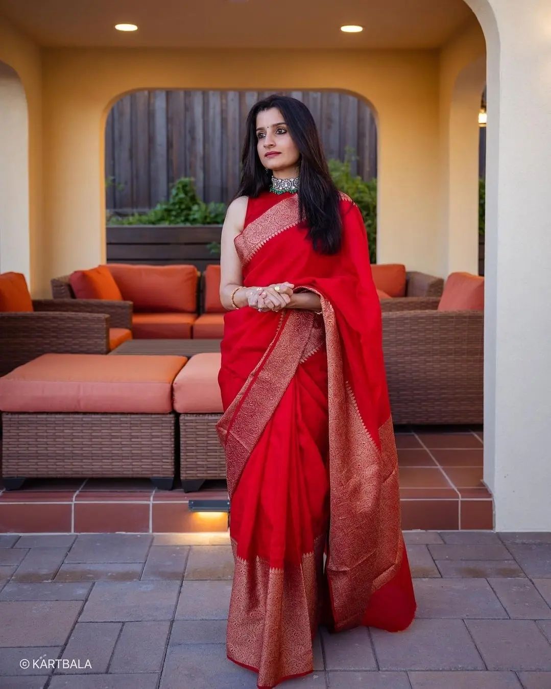 Adorning Red Soft Silk Saree With Unequalled Blouse Piece