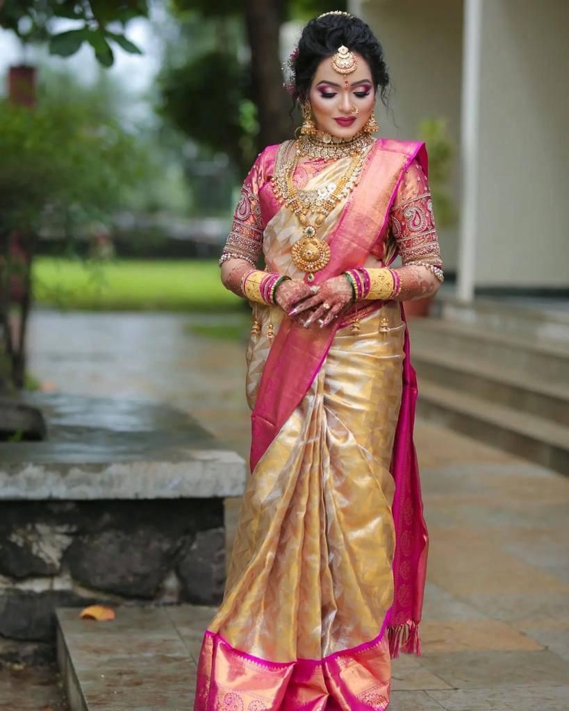 Eye-catching Beige Soft Silk Saree With Opulent Blouse Piece