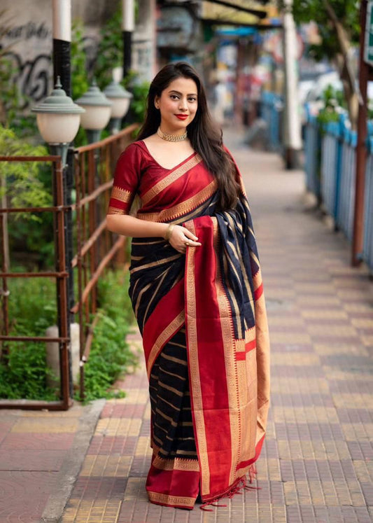 Extraordinary Navy Blue Soft Silk Saree With Majestic Blouse Piece