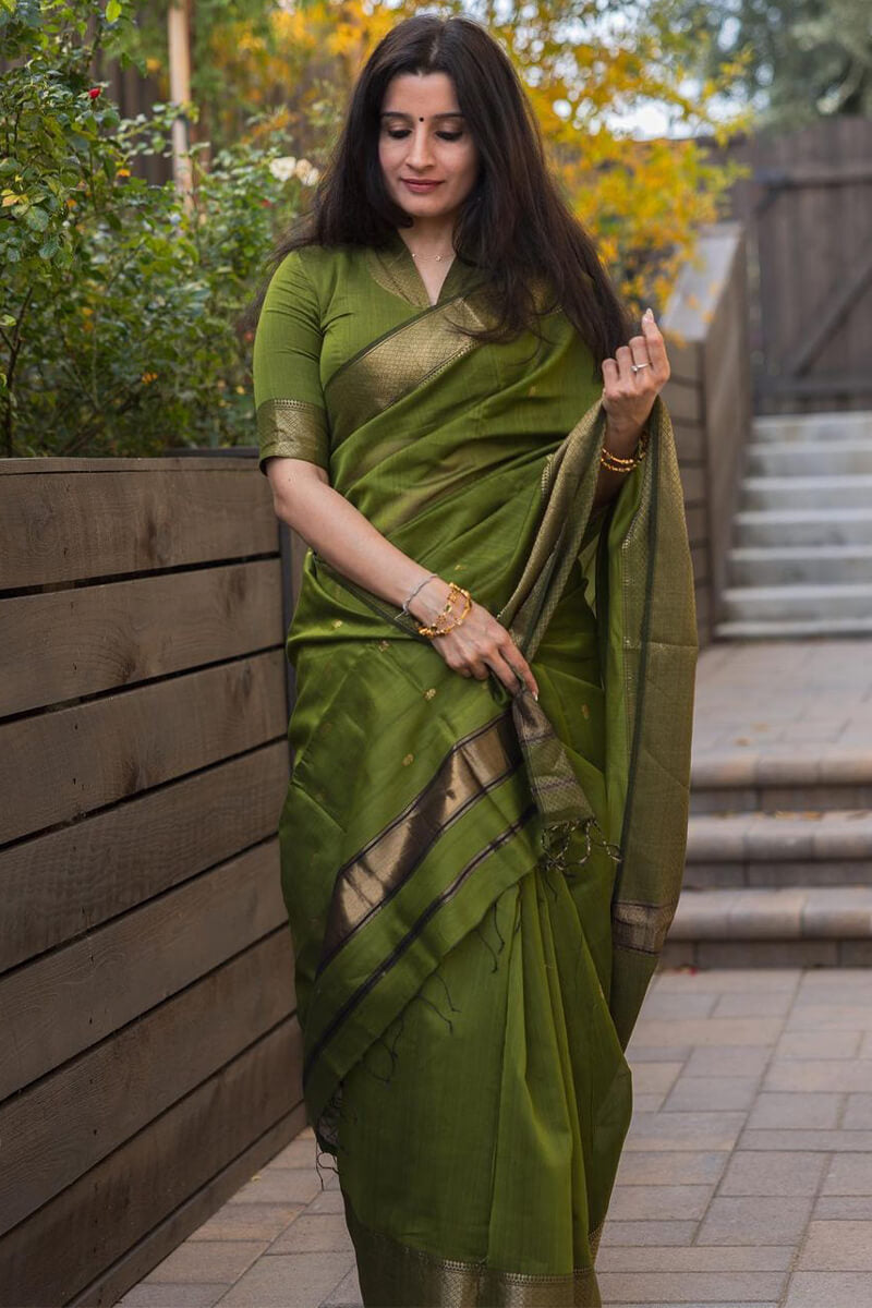 Admirable Green Cotton Silk Saree With Girlish Blouse Piece