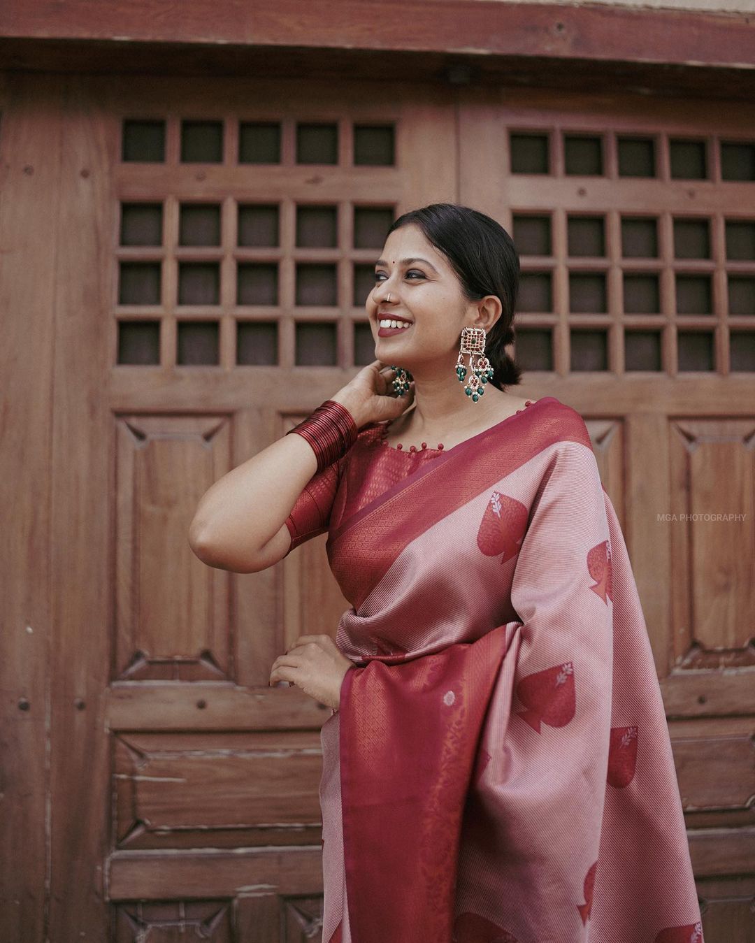 Exuberant Pink Soft Silk Saree With Panoply Blouse Piece