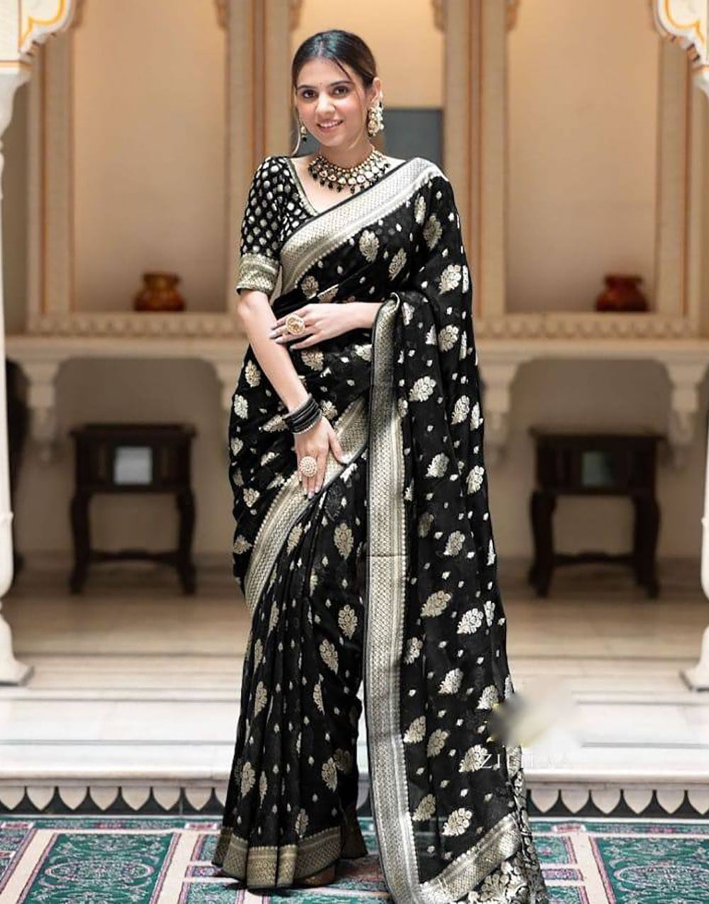 Black Banarasi Silk Saree With Zari Weaving Work