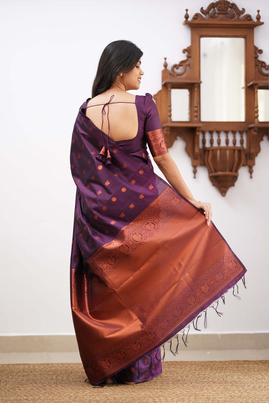 Gratifying Purple Soft Silk Saree With Outstanding Blouse Piece