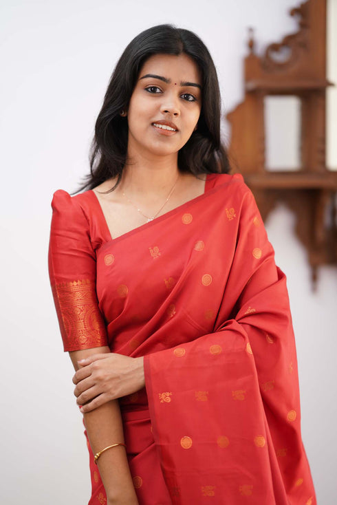 Eye-catching Red Soft Silk Saree With Glowing Blouse Piece