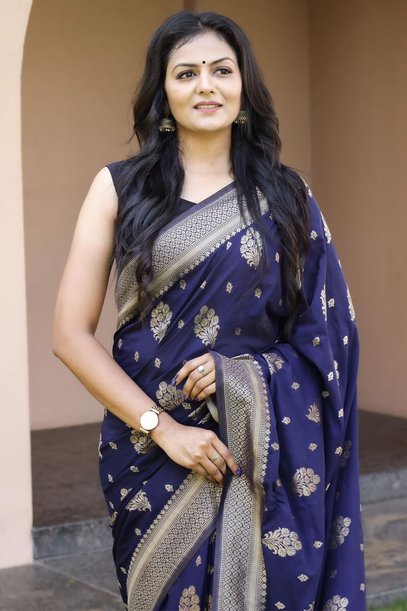 Denouement Navy Blue Soft Banarasi Silk Saree With Snappy Blouse Piece