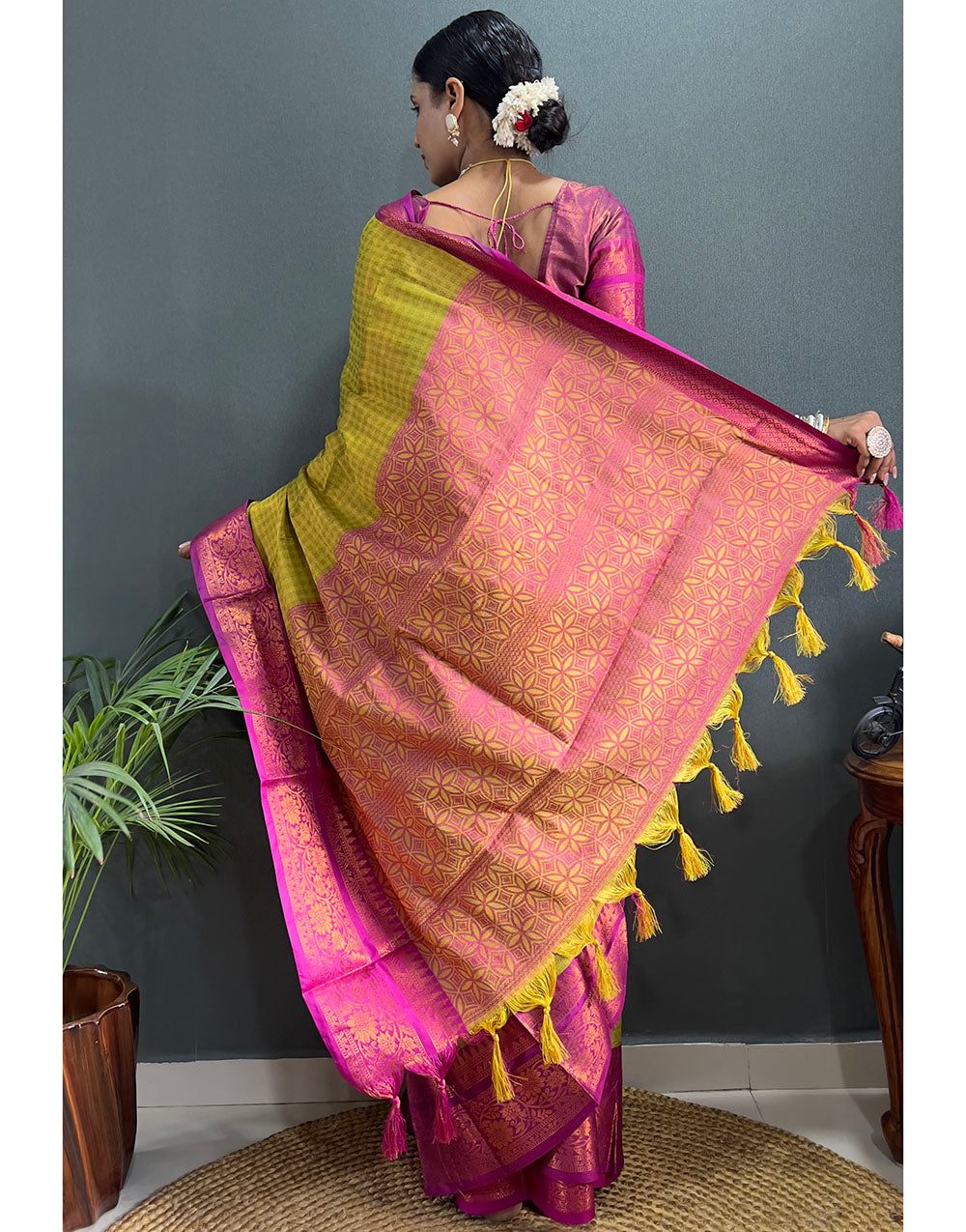 Lime Green & Pink Banarasi Silk Saree With Weaving Work