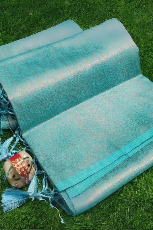 Gratifying Firozi Kanjivaram Silk Saree With Gratifying Blouse Piece