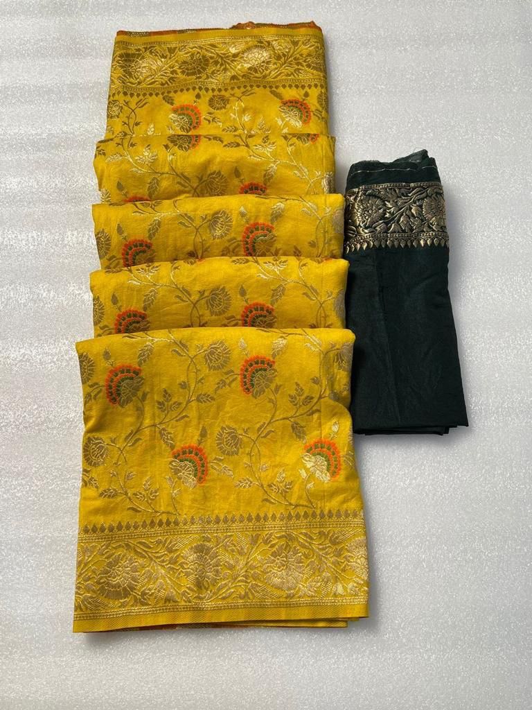 Beleaguer Yellow Soft Banarasi Silk Saree With Exquisite Blouse Piece