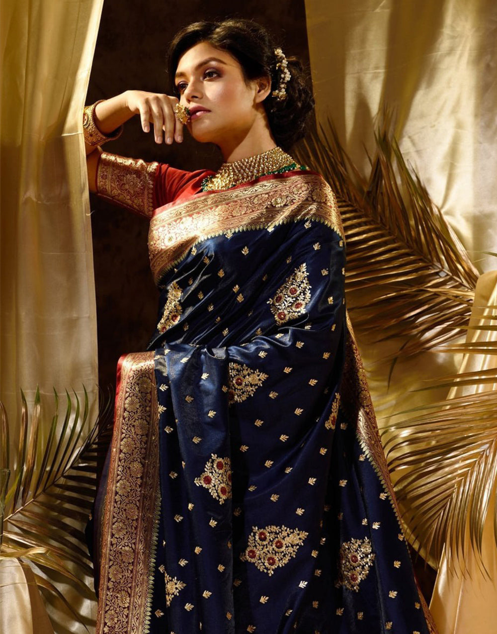 Dark Navy Blue Banarasi Silk Saree With Zari Weaving Work