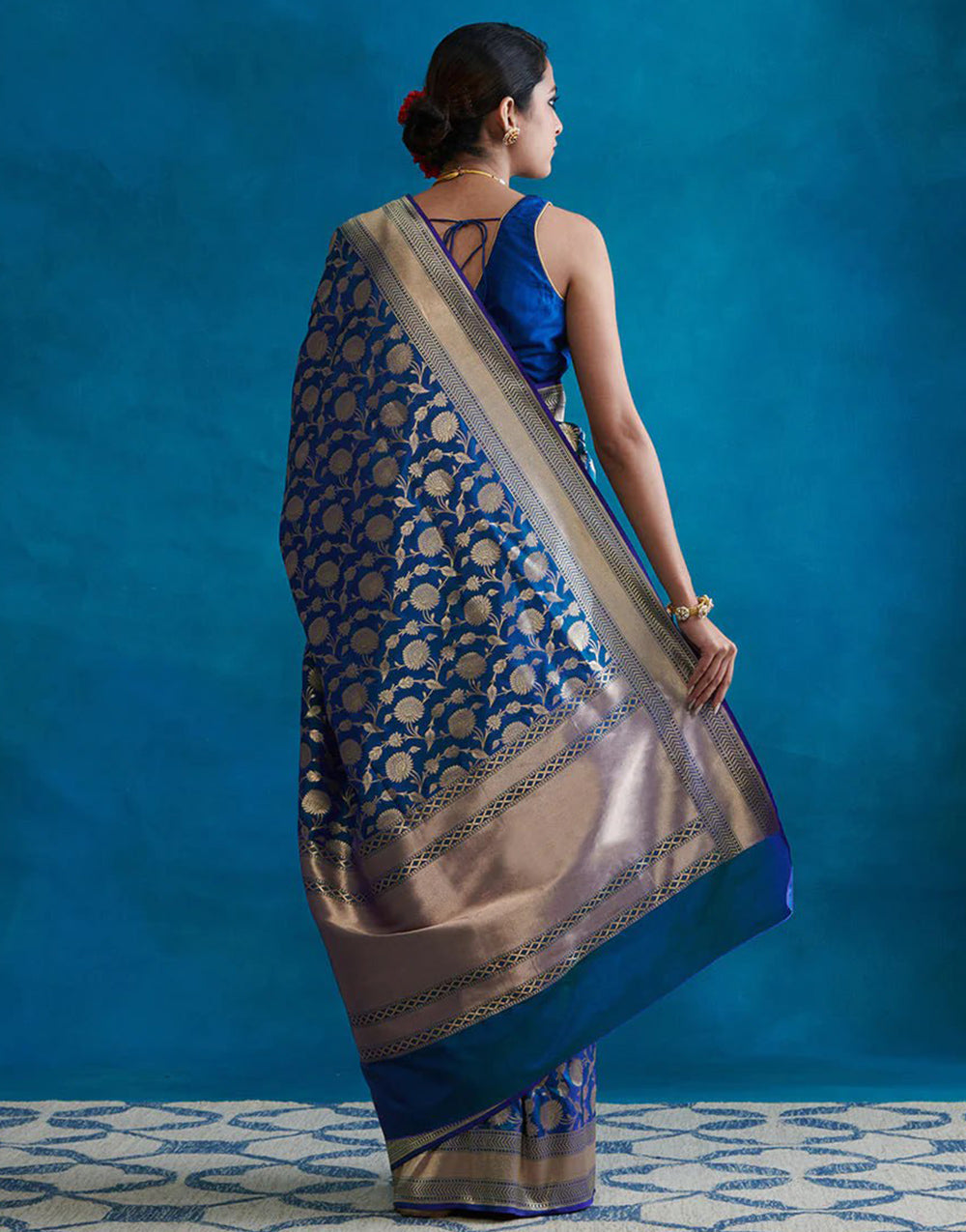 Cobalt Blue Silk Saree With Zari Weaving Work