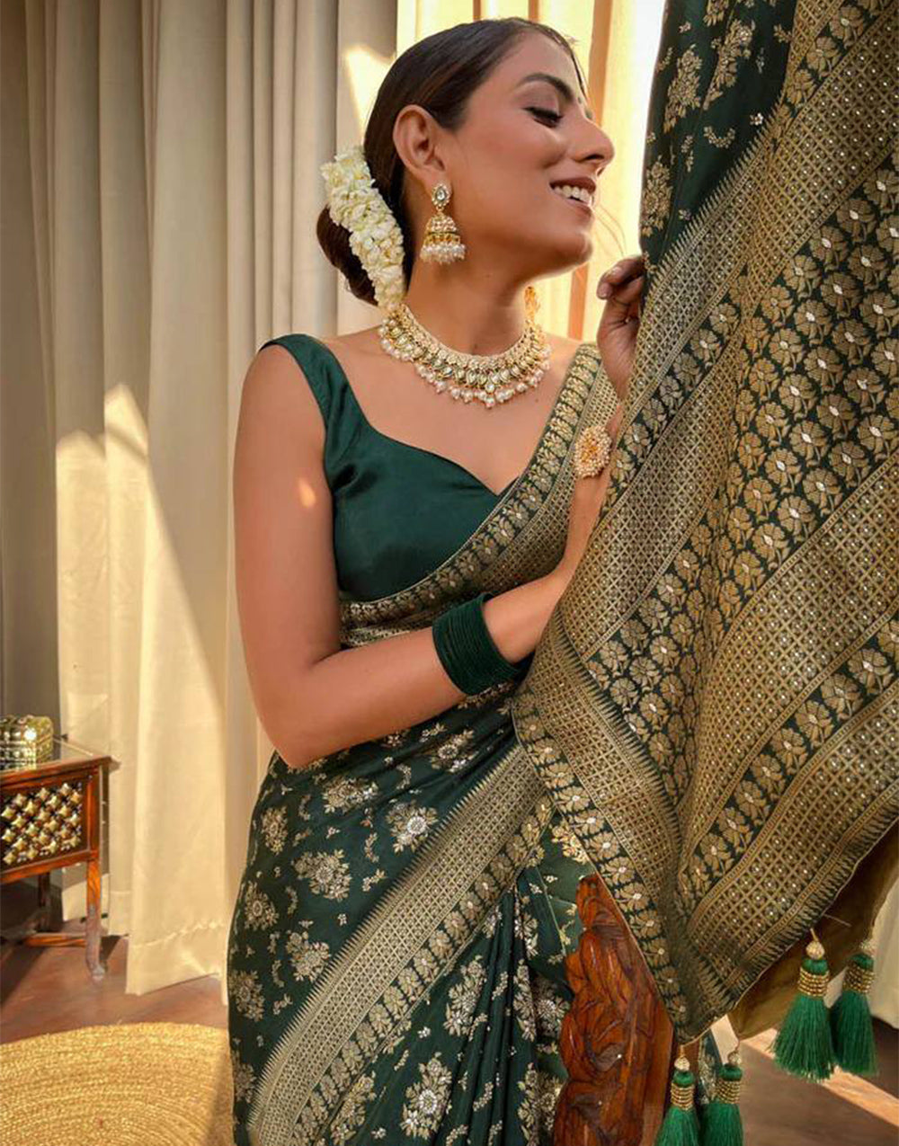 Dark Green Banarasi Silk Saree With Zari Weaving Work