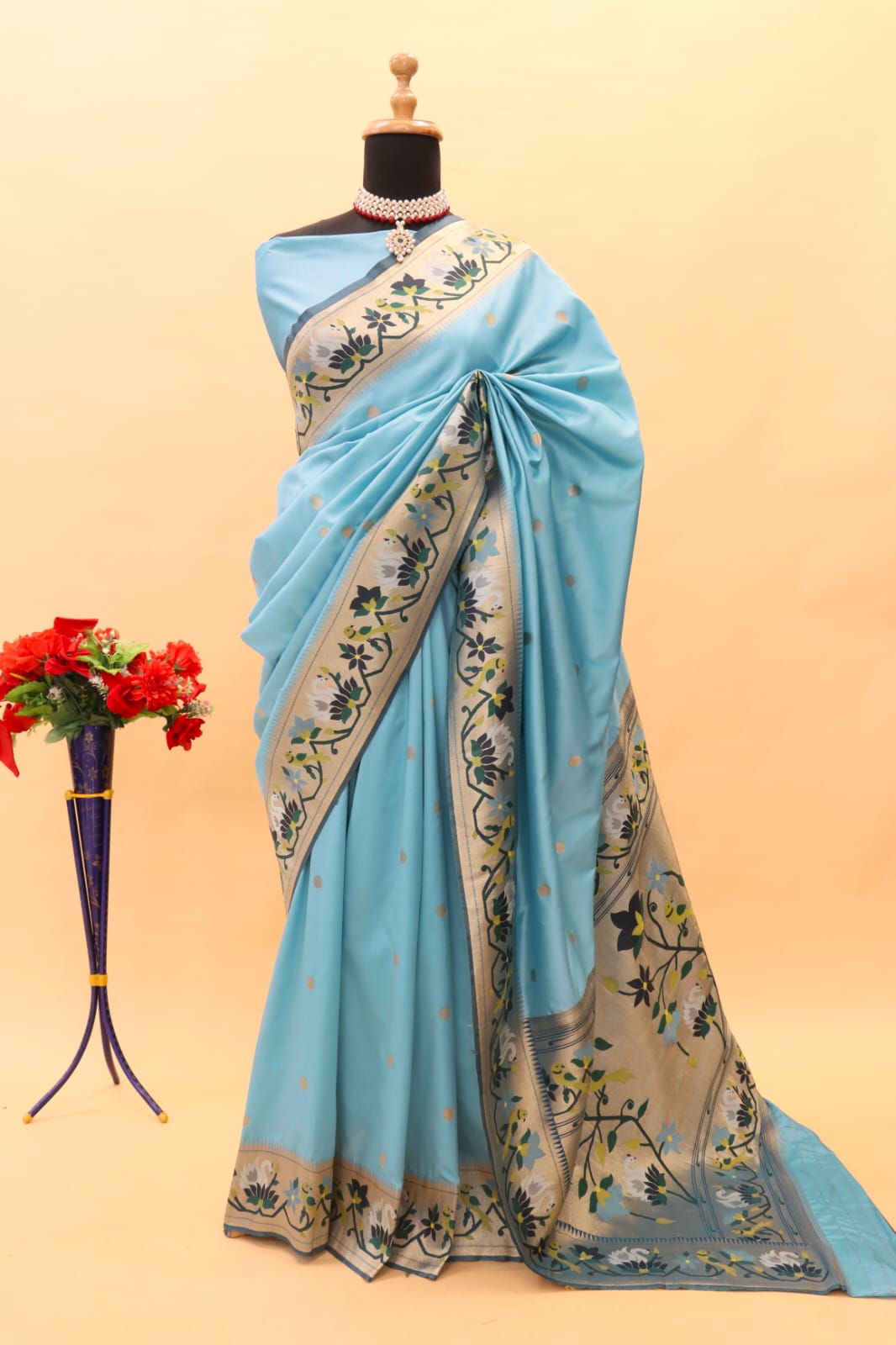 Adorable Sky Paithani Silk Saree With Groovy Blouse Piece