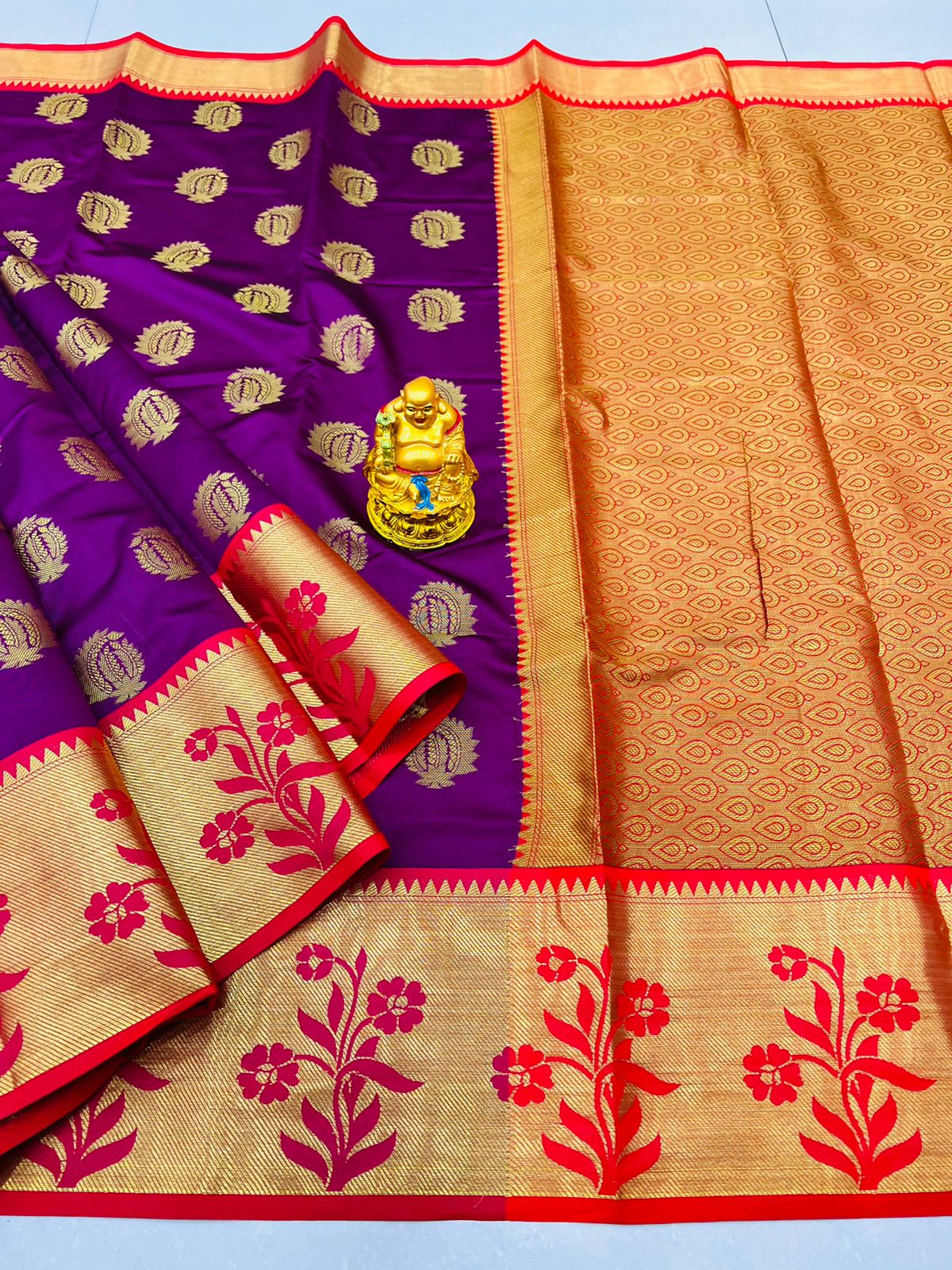 Mesmeric Purple Banarasi Silk Saree With Most Adorable Blouse Piece