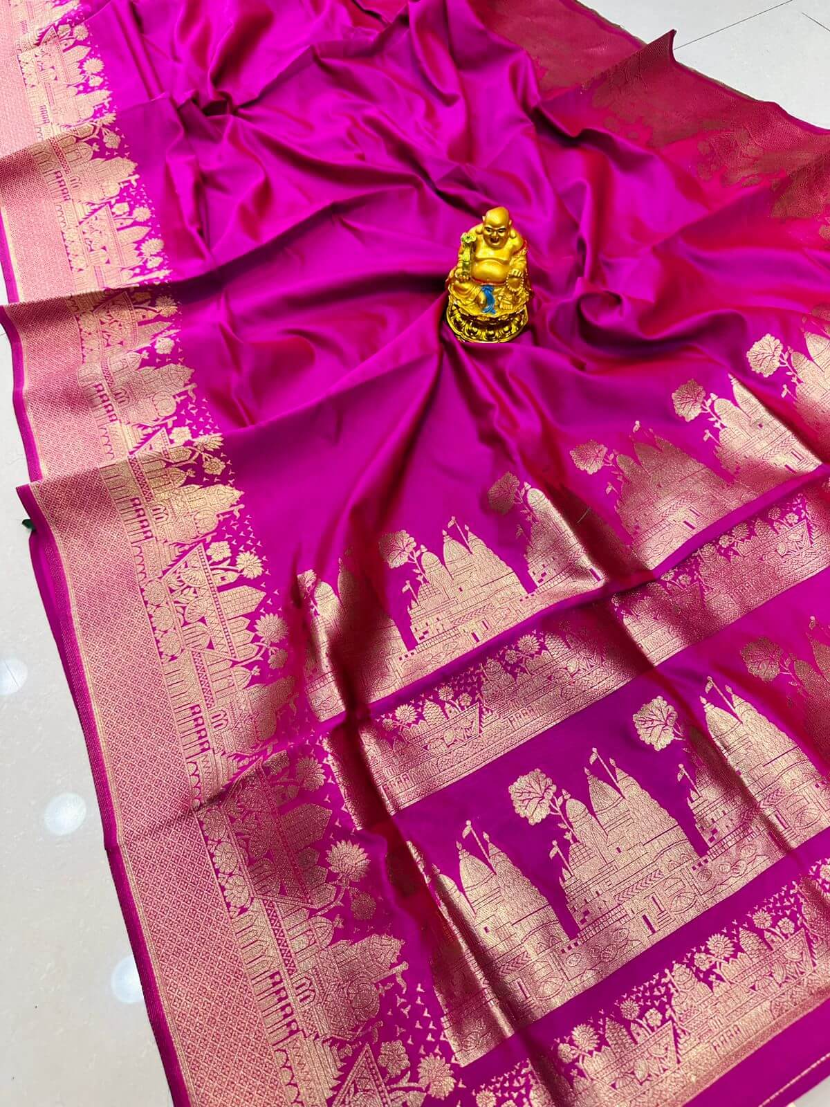 Majesty Dark Pink Soft Banarasi Silk Saree With Embrocation Blouse Piece