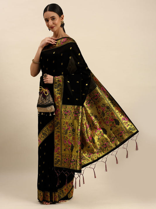 Adoring Black Paithani Silk Saree With Ethnic Blouse Piece