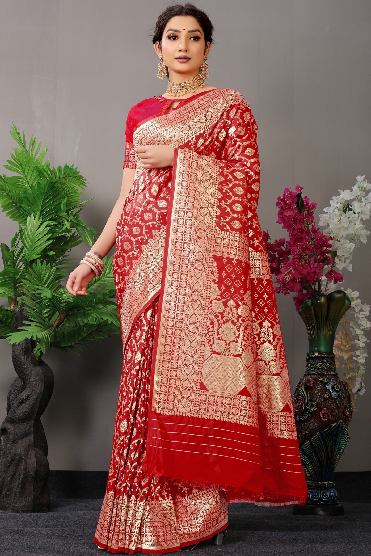 Impressive Red Banarasi Silk Saree With Fairytale Blouse Piece