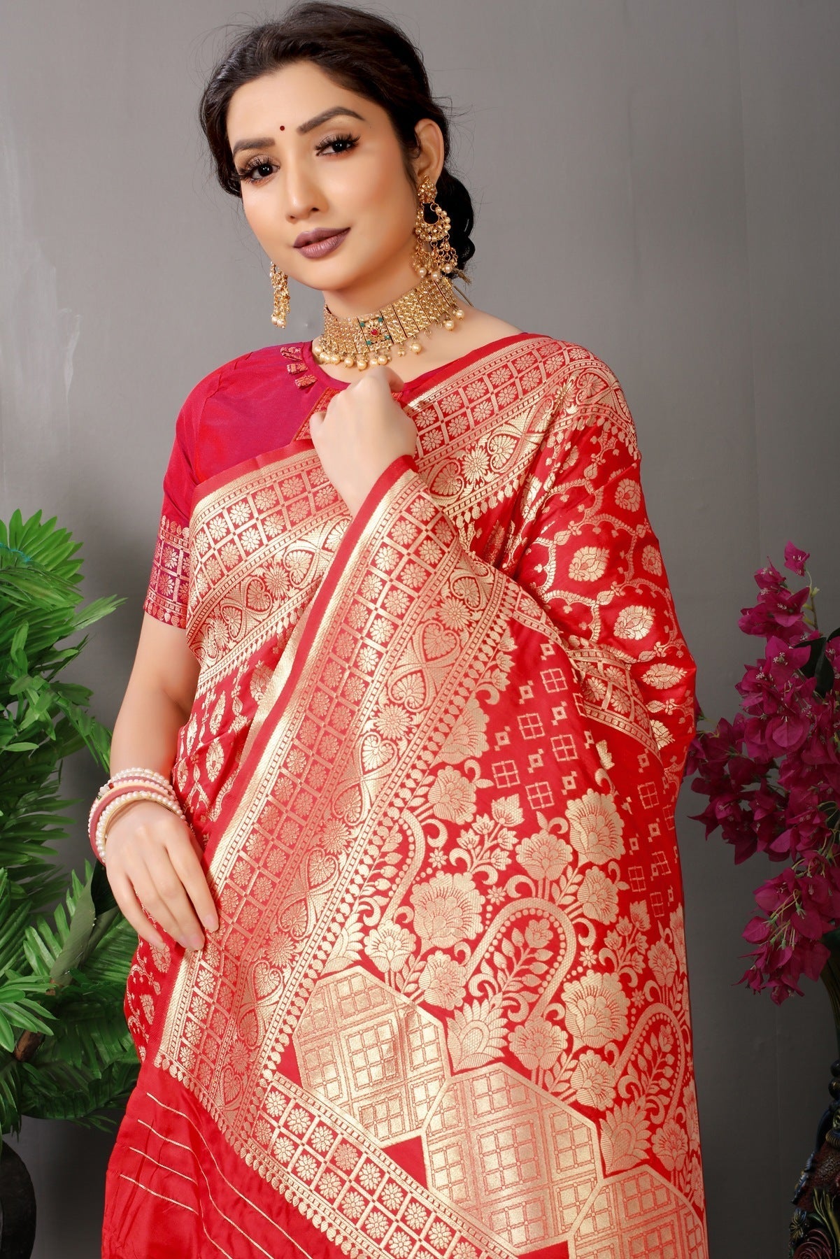 Impressive Red Banarasi Silk Saree With Fairytale Blouse Piece