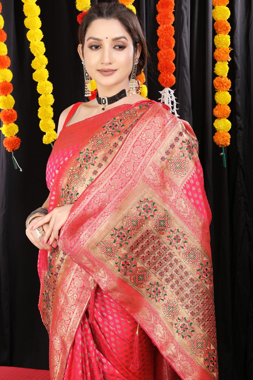 Mesmerising Pink Banarasi Silk Saree With Wonderful Blouse Piece