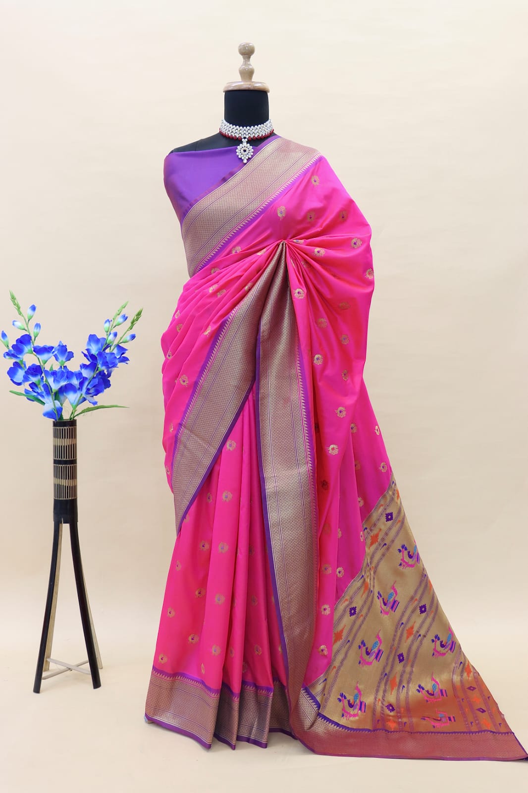 Admirable Dark Pink Paithani Silk Saree With Enticing Blouse Piece