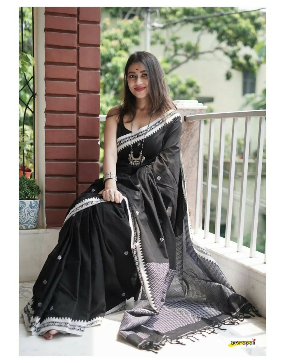 Black Cotton Saree With Weaving Work