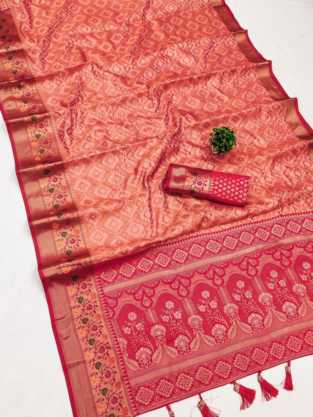 Beautiful Peach Soft Banarasi Silk Saree With Flameboyant Blouse Piece