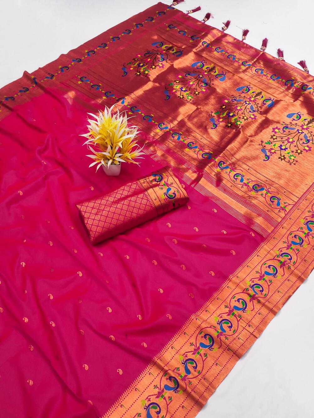 Beautiful Dark Pink Paithani Silk Saree With Ethnic Blouse Piece