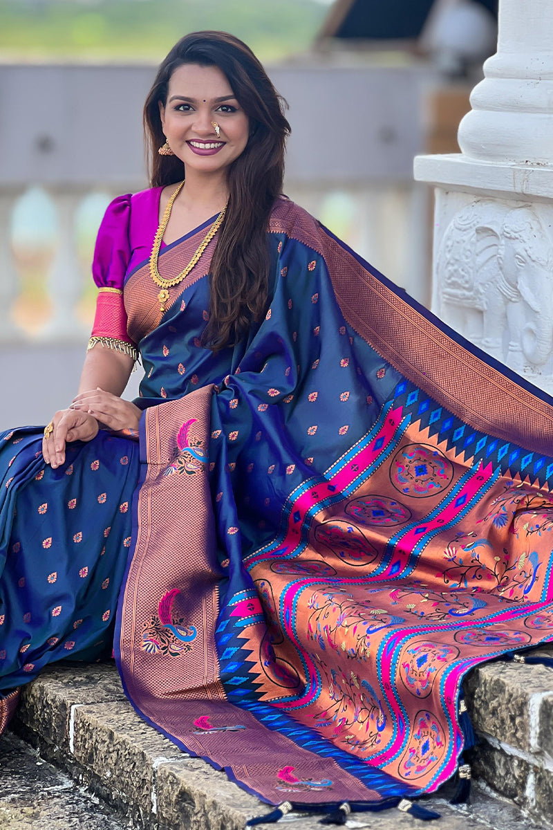 Fancifull Navy Blue Paithani Silk Saree With Glorious Blouse Piece