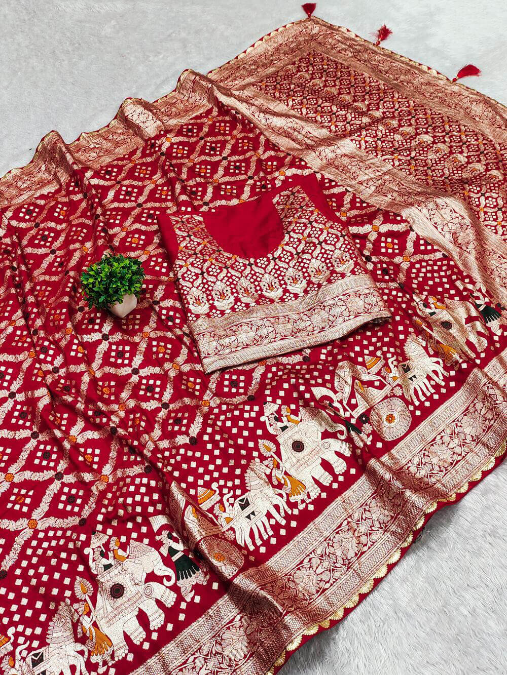 Blissful Red Soft Banarasi Silk Saree With Flameboyant Blouse Piece