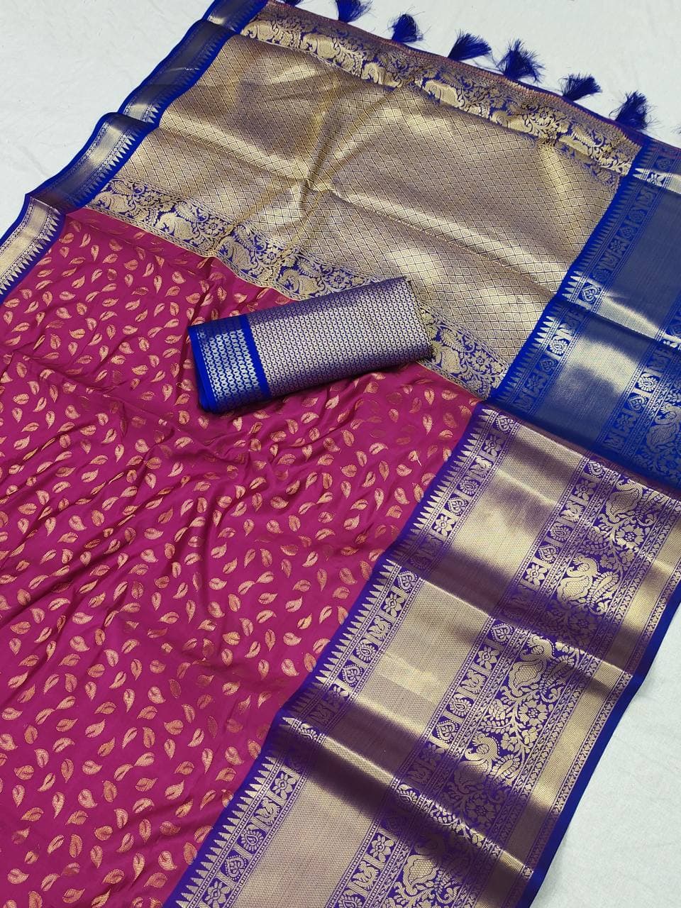 Dissemble Purple Banarasi Silk Saree With Rich Blouse Piece