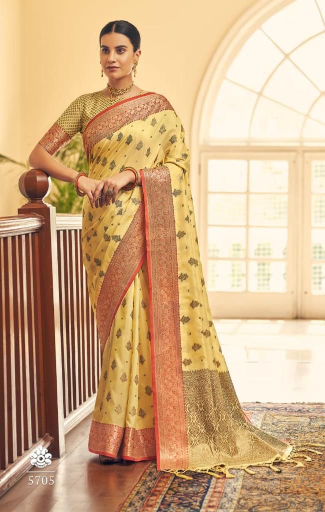 Desultory Yellow Banarasi Silk Saree With Lovely Blouse Piece