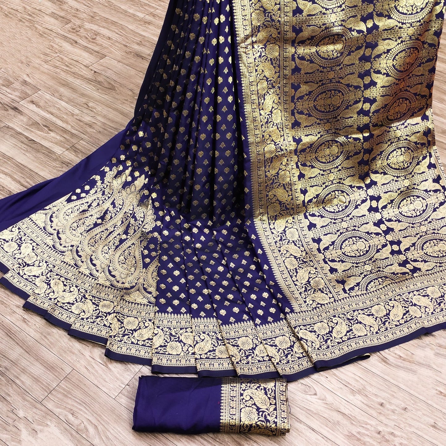 Fancifull Navy Blue Banarasi Silk Saree With Panoply Blouse Piece