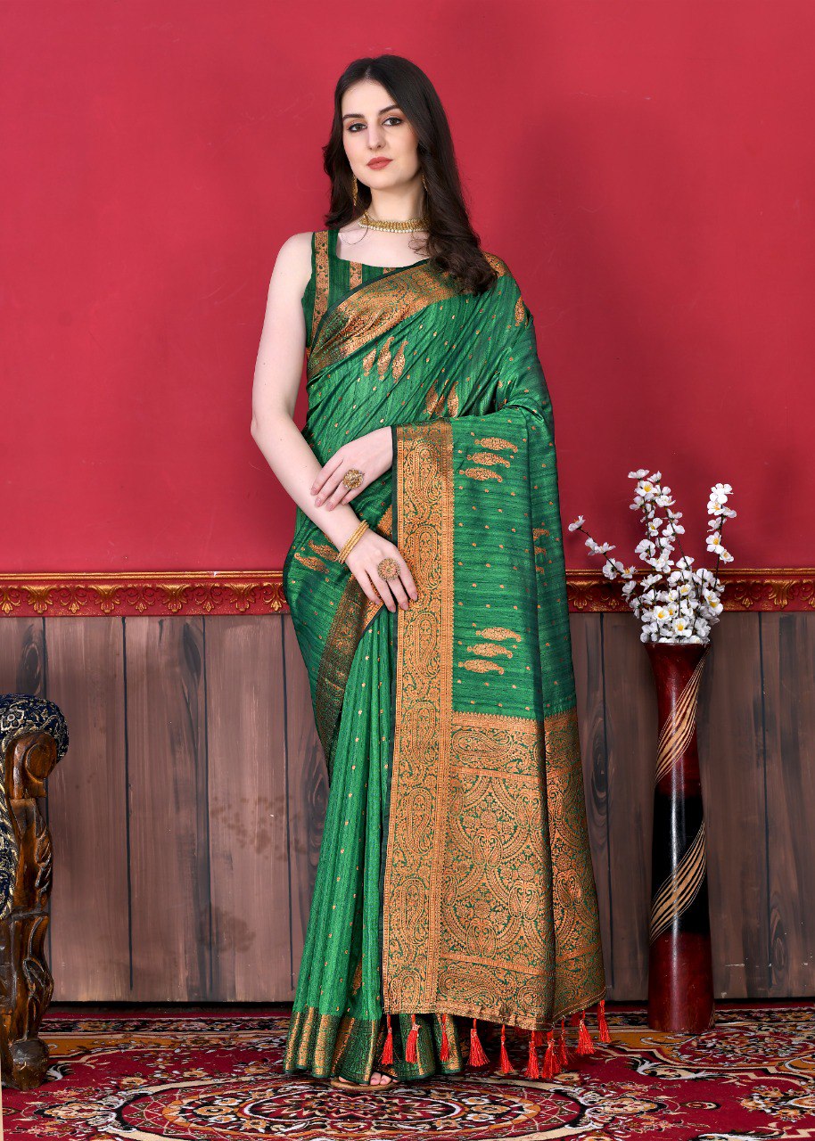 Ethnic Green Soft Banarasi Silk Saree With Incomparable Blouse Piece