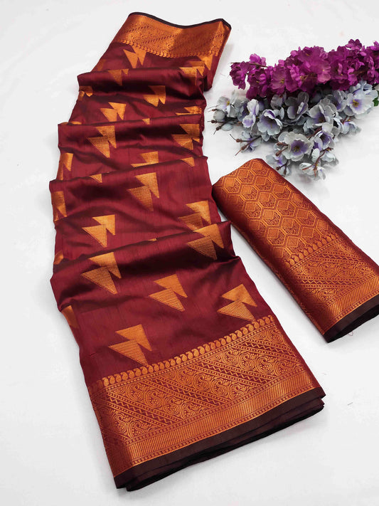 Gratifying Maroon Banarasi Silk Saree With Forbearance Blouse Piece