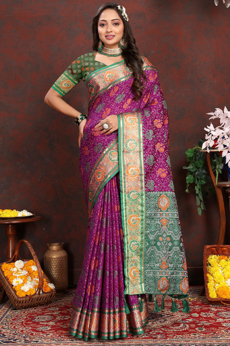 Lissome Purple Soft Banarasi Silk Saree With Diaphanous Blouse Piece