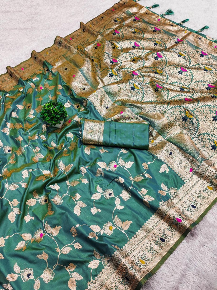 Ineffable Sea Green Soft Banarasi Silk Saree With Scrupulous Blouse Piece