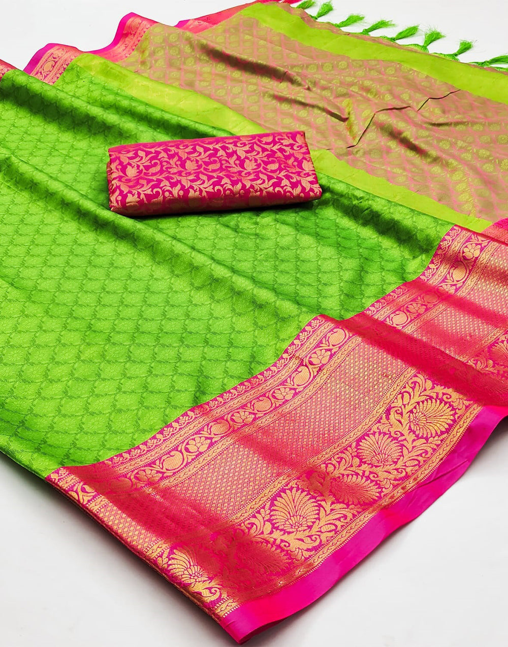 Parrot Green Silk Saree With Weaving Work