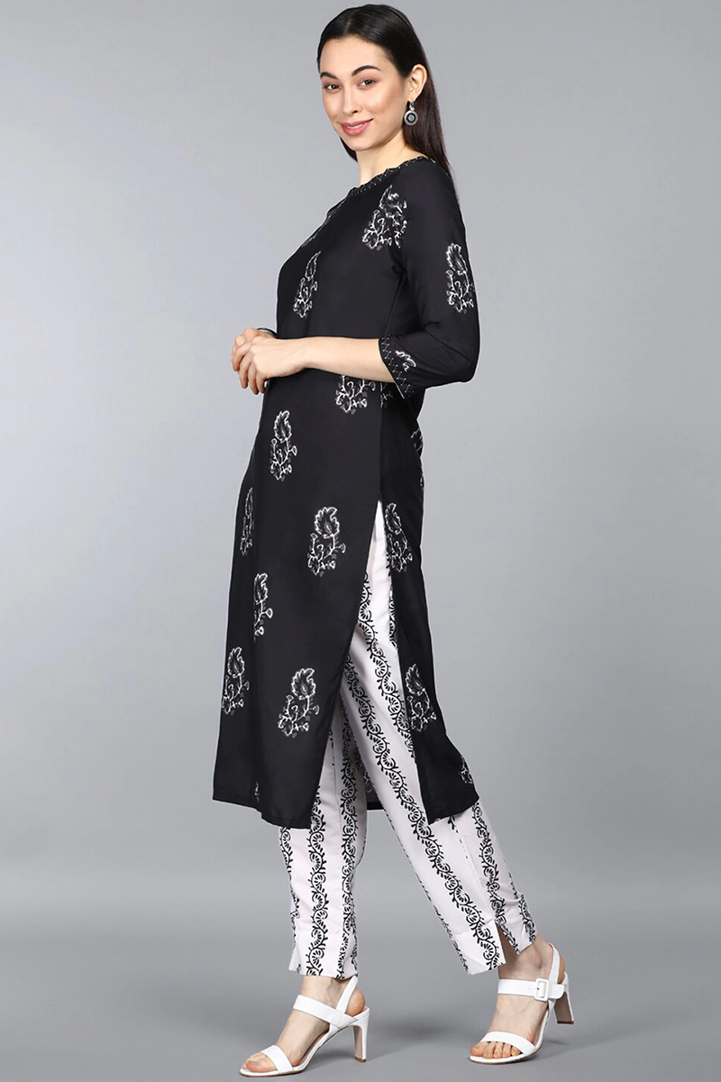 Black Crepe Ethnic Motifs Printed Straight Kurta Pant Dupatta Set PKSKD1029