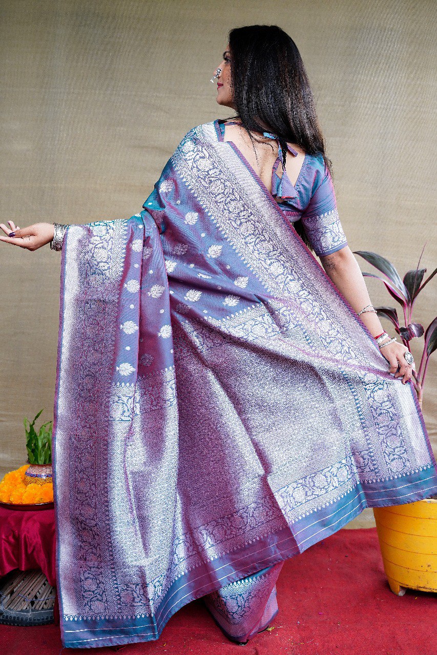 Improbable Grey Banarasi Silk Saree With Symmetrical Blouse Piece