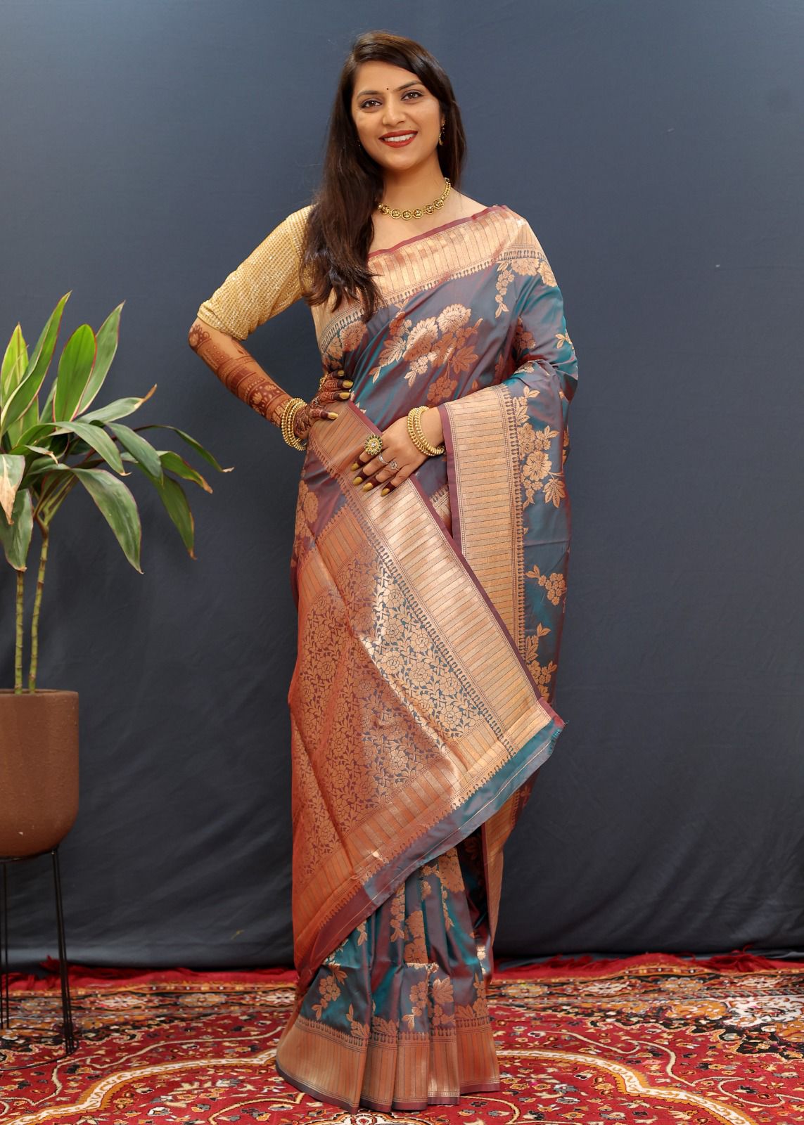 Imbrication Grey Soft Banarasi Silk Saree With Zephyr Blouse Piece