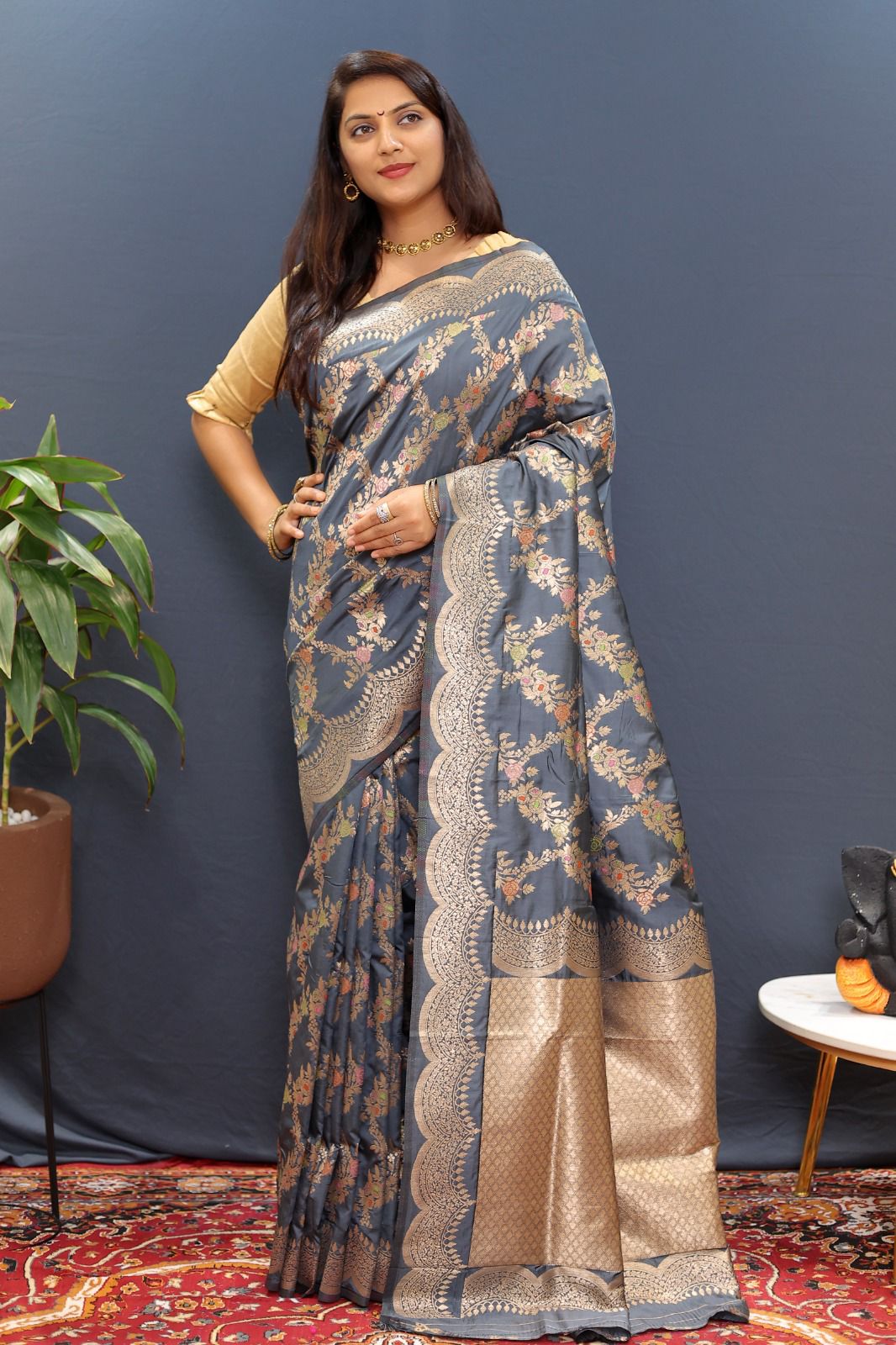 Impressive Grey Soft Banarasi Silk Saree With Appealing Blouse Piece