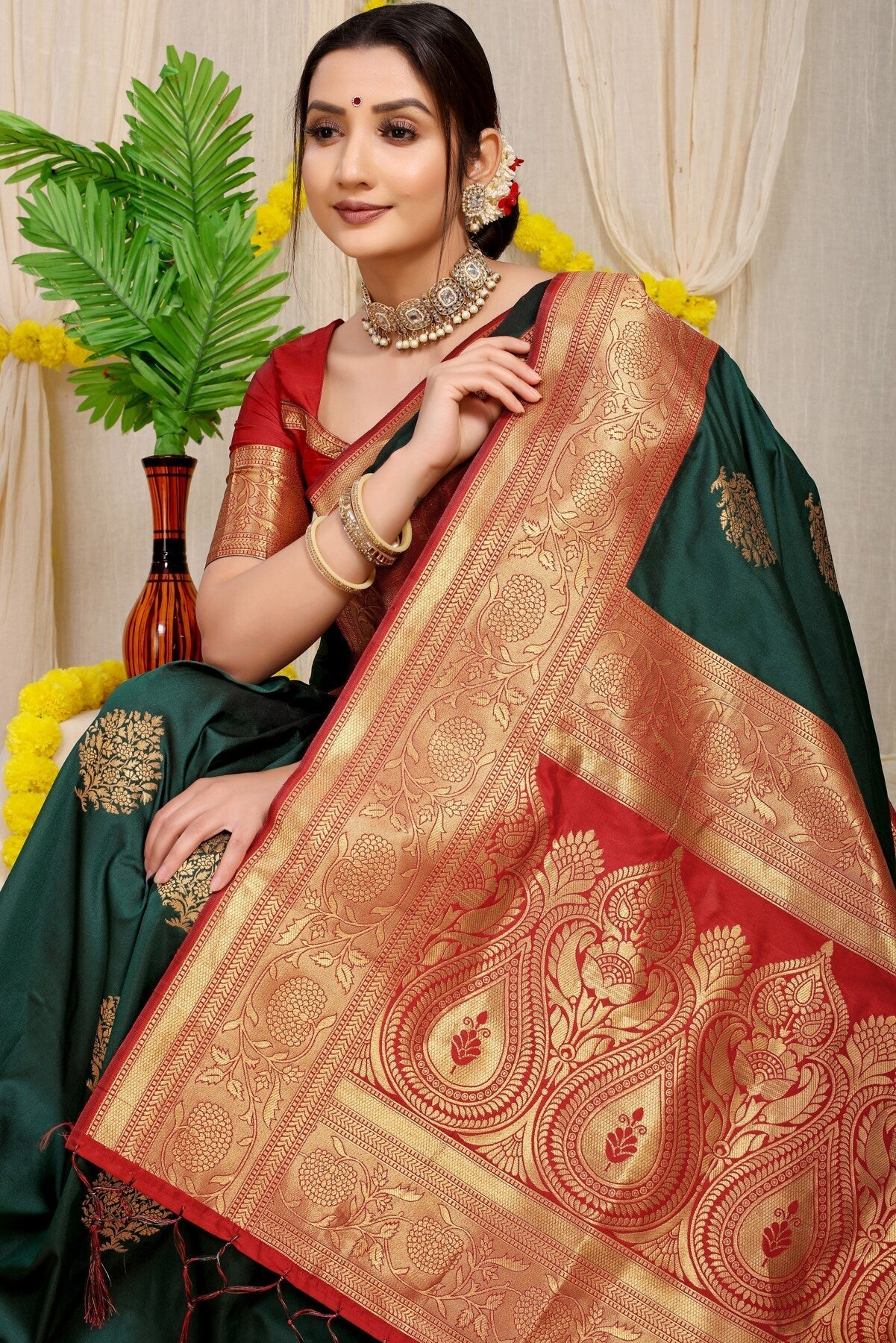 Diaphanous Dark Green Banarasi Silk Saree With Forbearance Blouse Piece