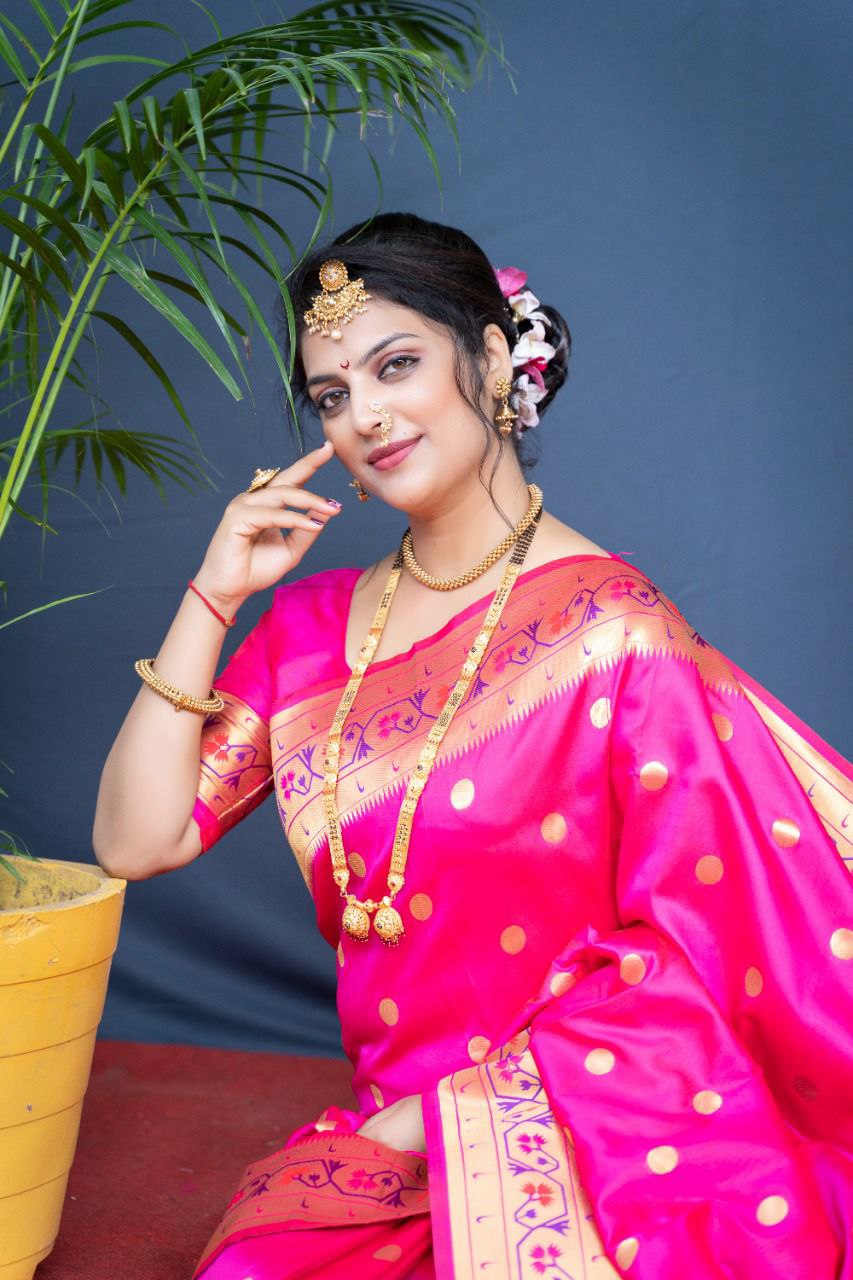 Adorning Dark Pink Paithani Silk Saree With Ethnic Blouse Piece