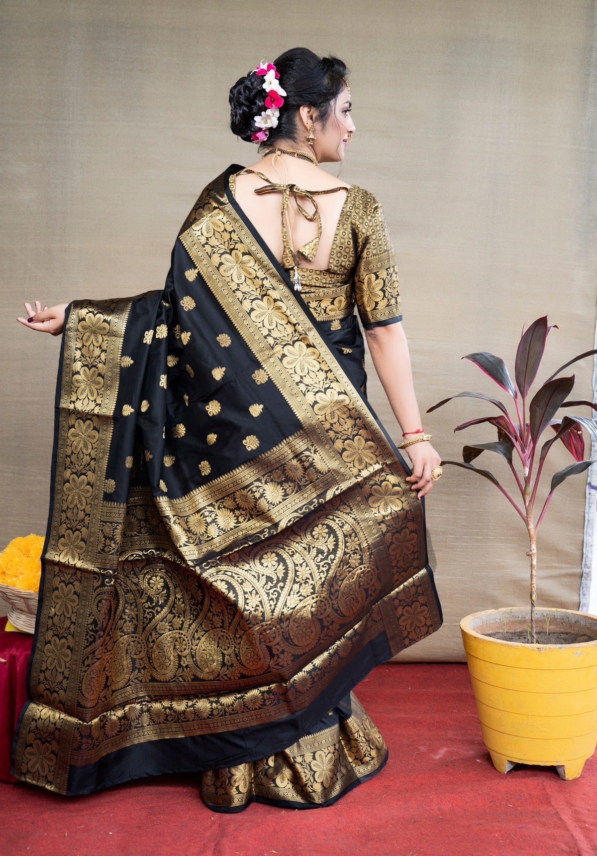 Delightful Black  Banarasi Silk Saree With Assemblage Blouse Piece