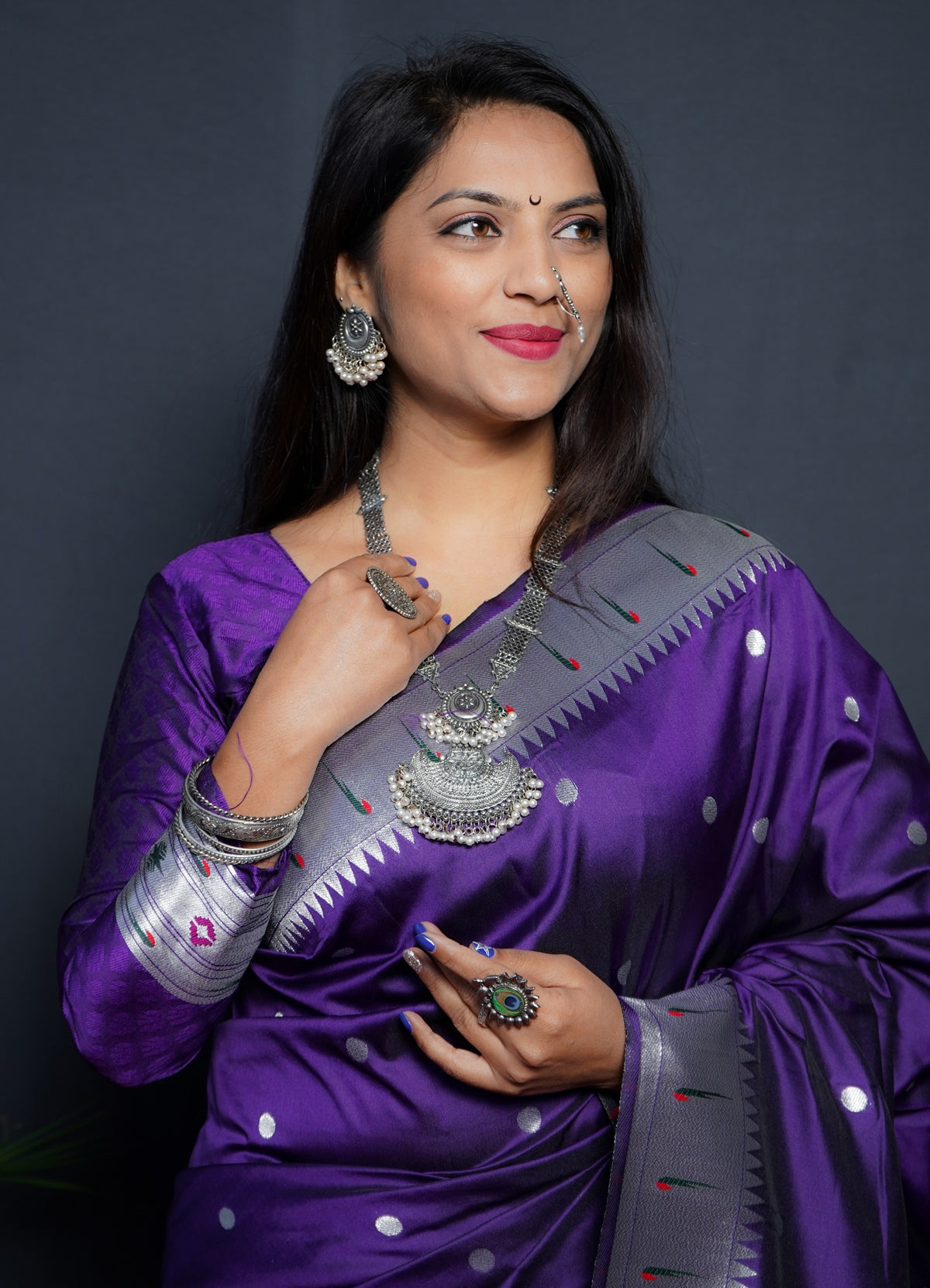 Admirable Royal Blue Paithani Silk Saree With Angelic Blouse Piece