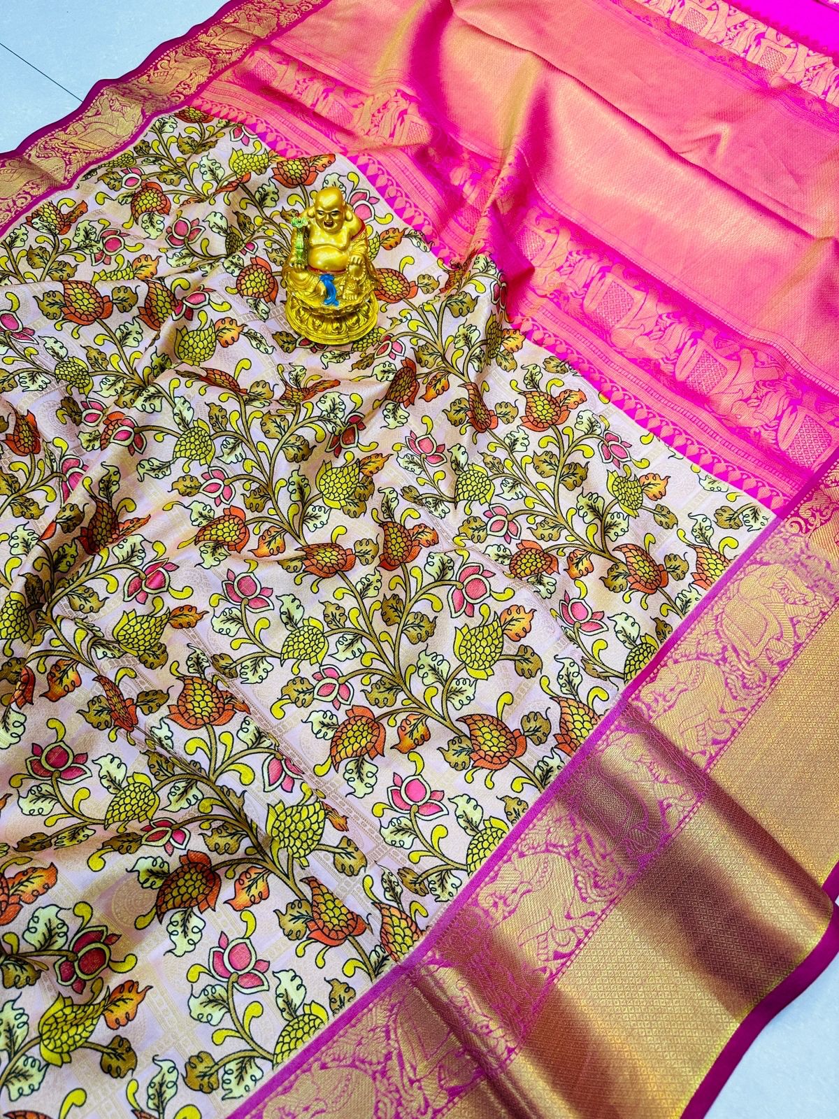 Fairytale Pink Soft Silk Saree With Girlish Blouse Piece