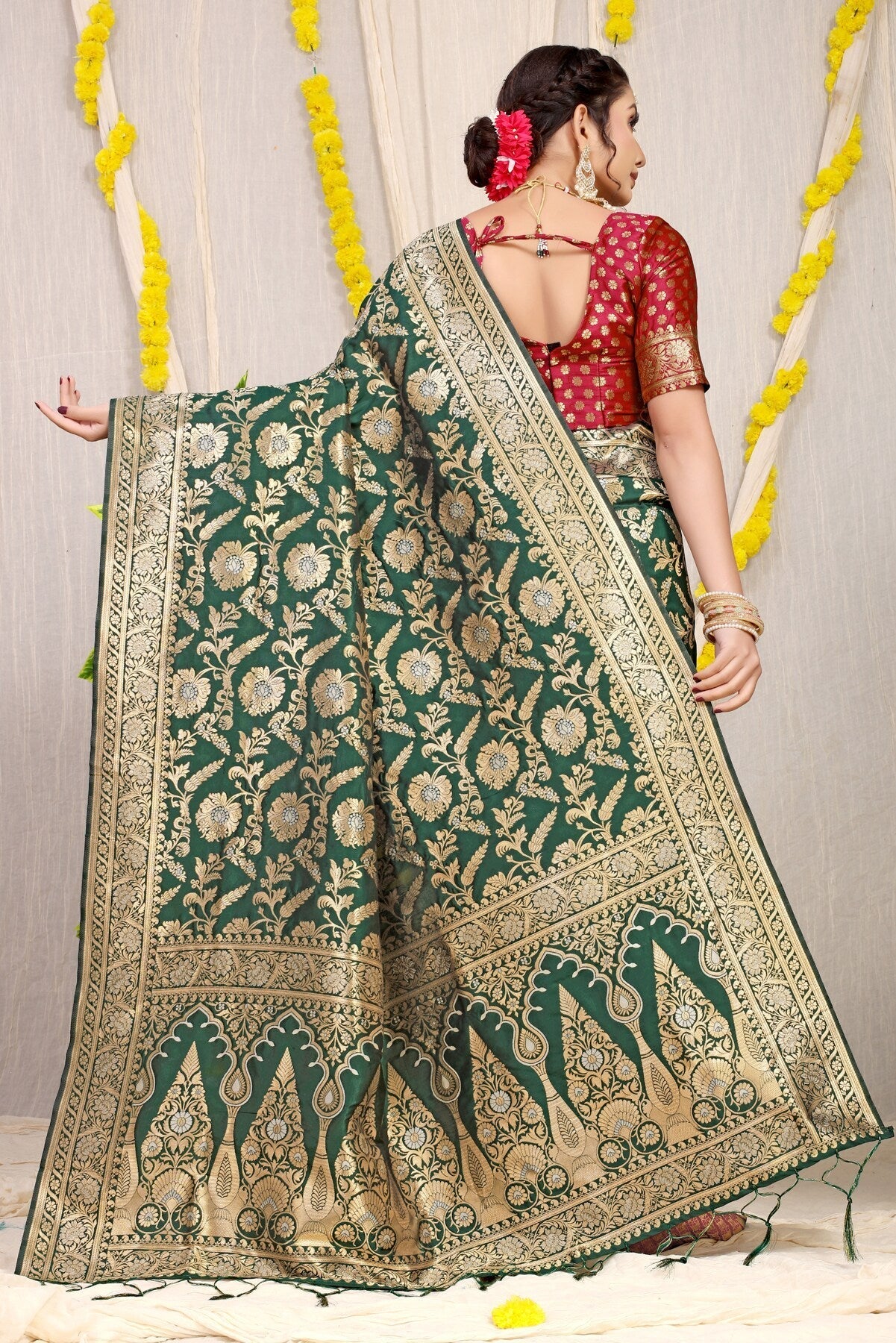 Lovely Dark Green Soft Banarasi Silk Saree With Nemesis Blouse Piece