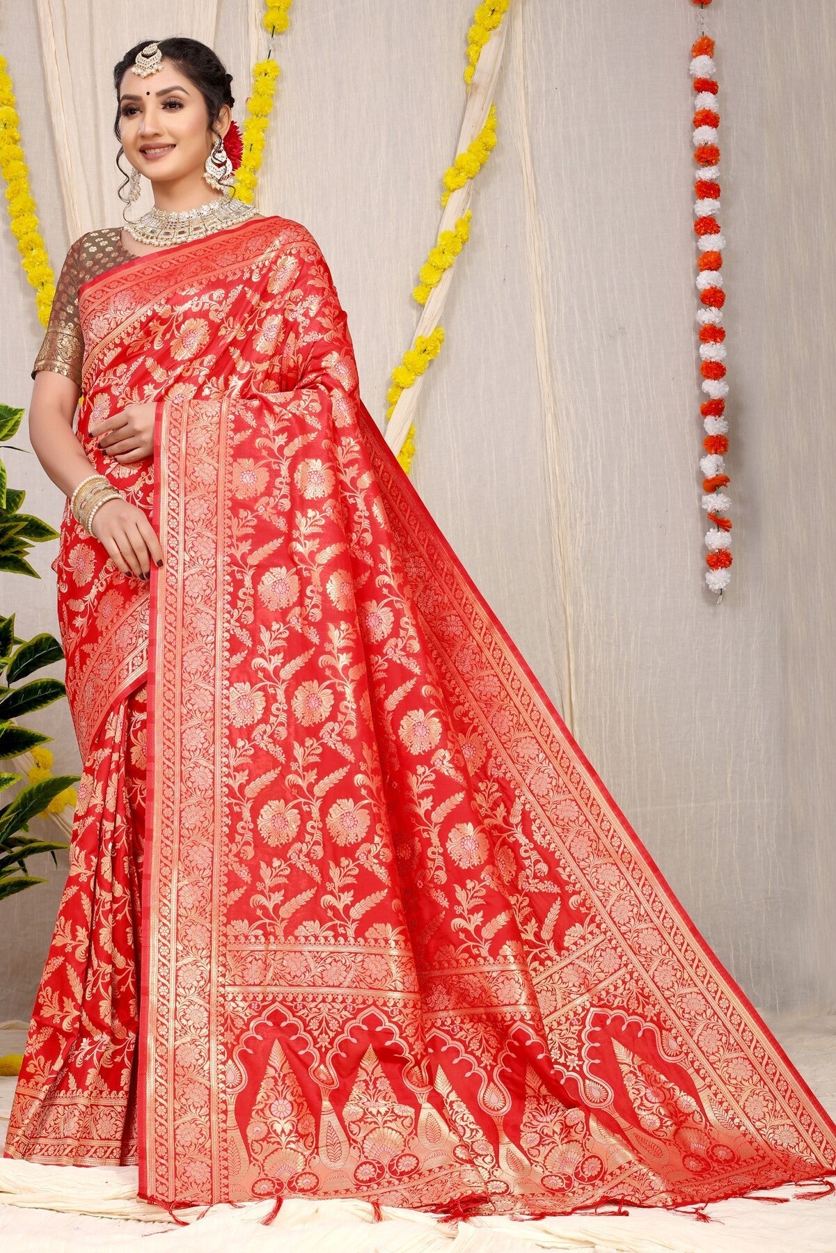 Eye-catching Red Soft Banarasi Silk Saree With Nemesis Blouse Piece