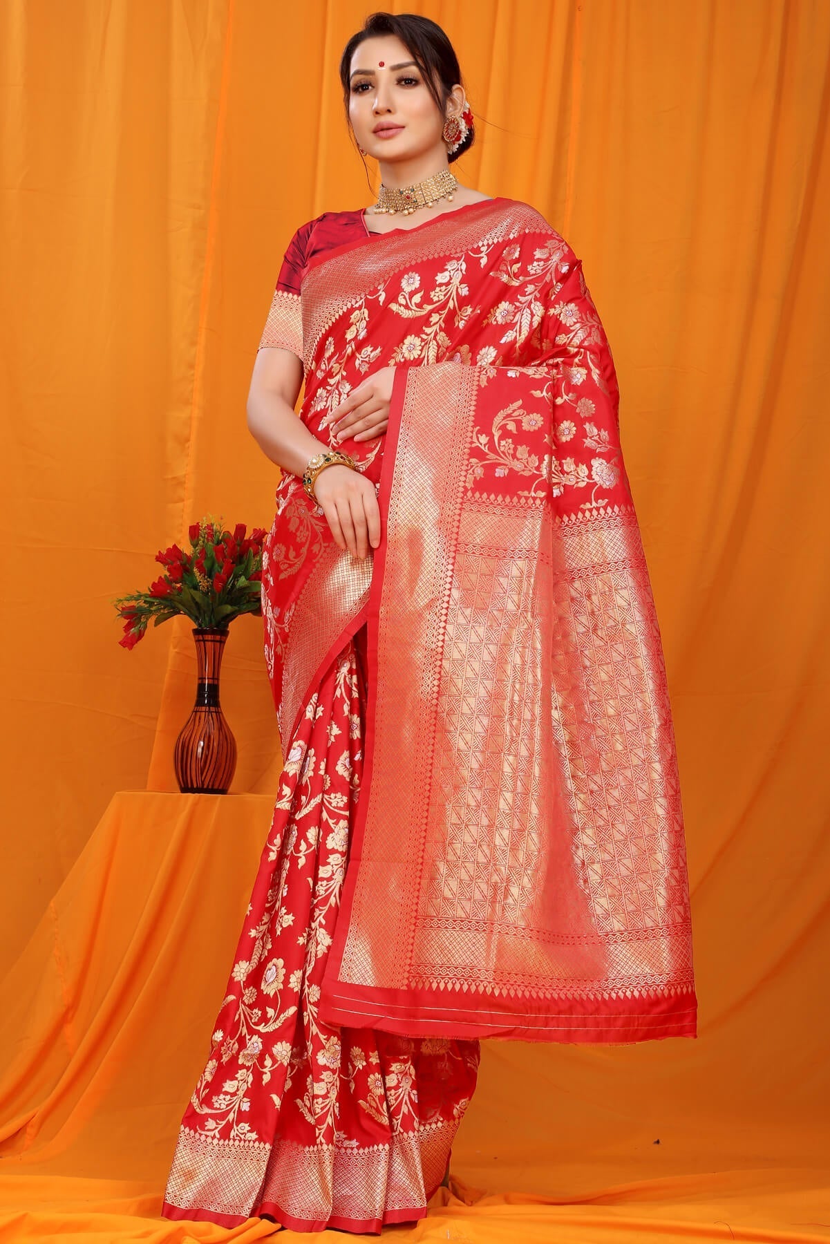 Gratifying Red Kanjivaram Silk With Scintilla Blouse Piece